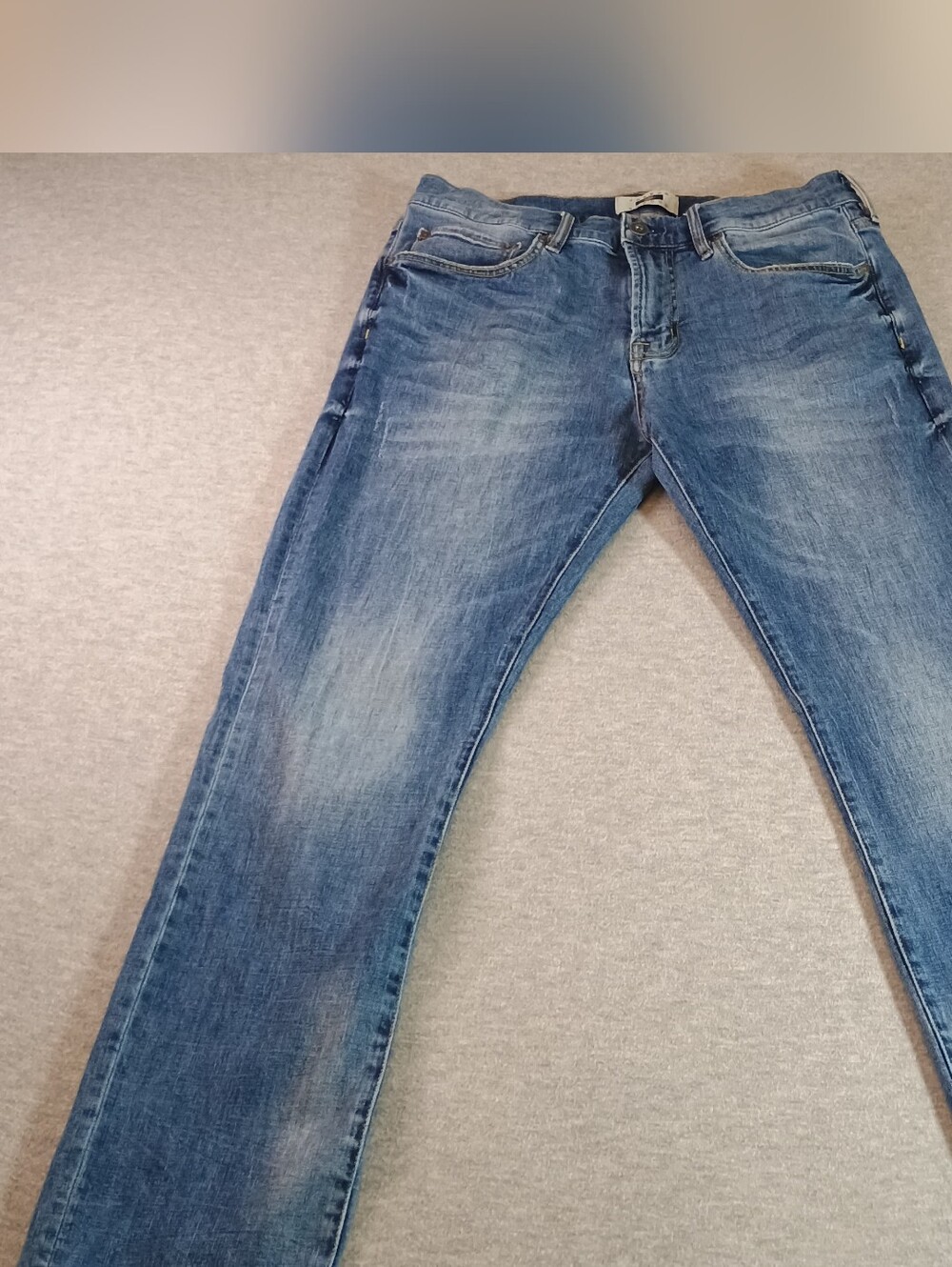 Joseph Abboud Men's Size 32  Blue Washed Denim Jeans